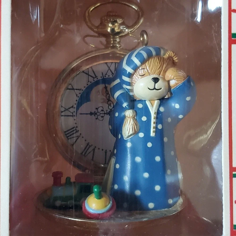 Enesco Treasury Ornament Time For Christmas Lucy & Me 1987 Holiday Collectible